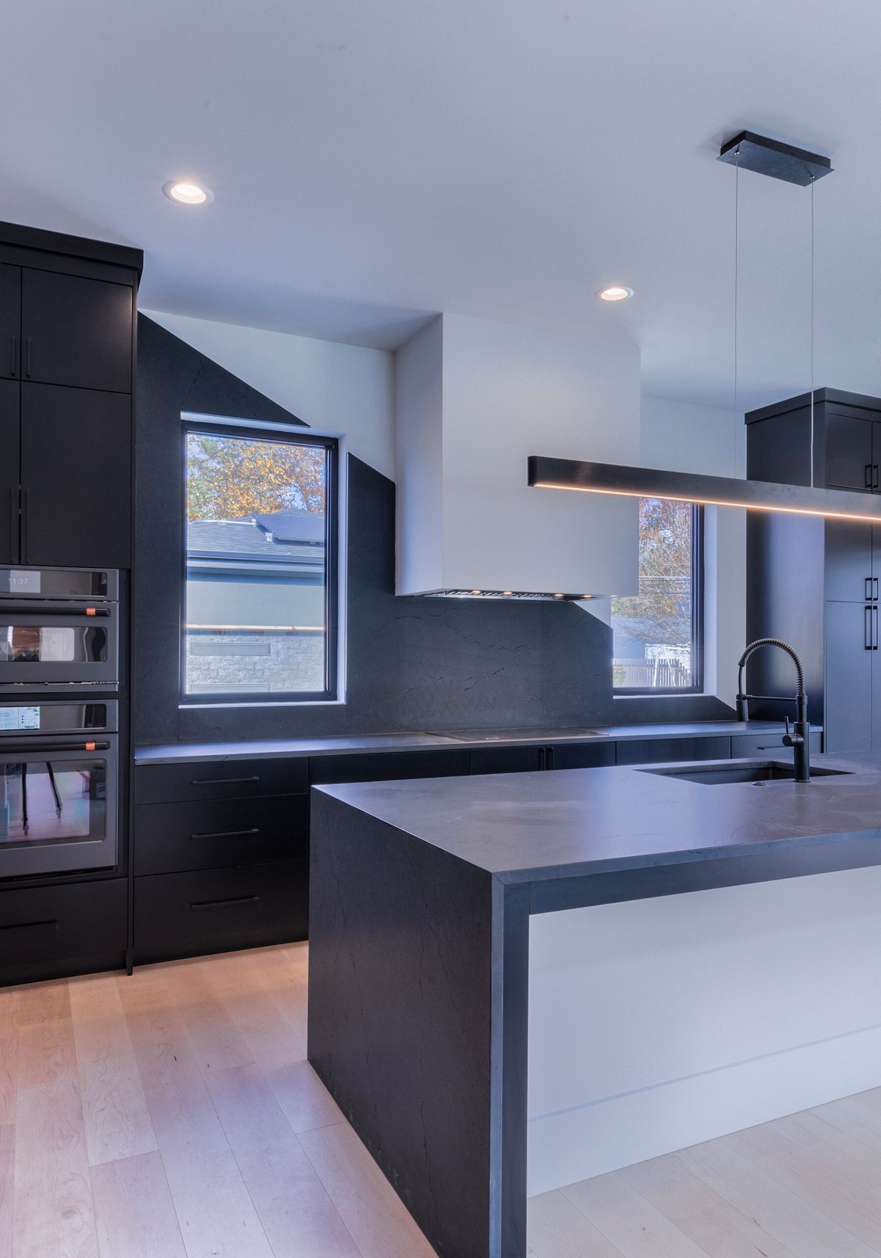 Untitled design - 2025-12-09T181330.879